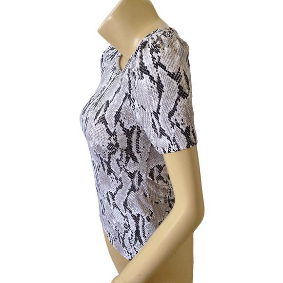 EXPRESS Womens Size XS Short Sleeve Snake Animal Print Polyester Blend Shirt - Picture 3 of 9